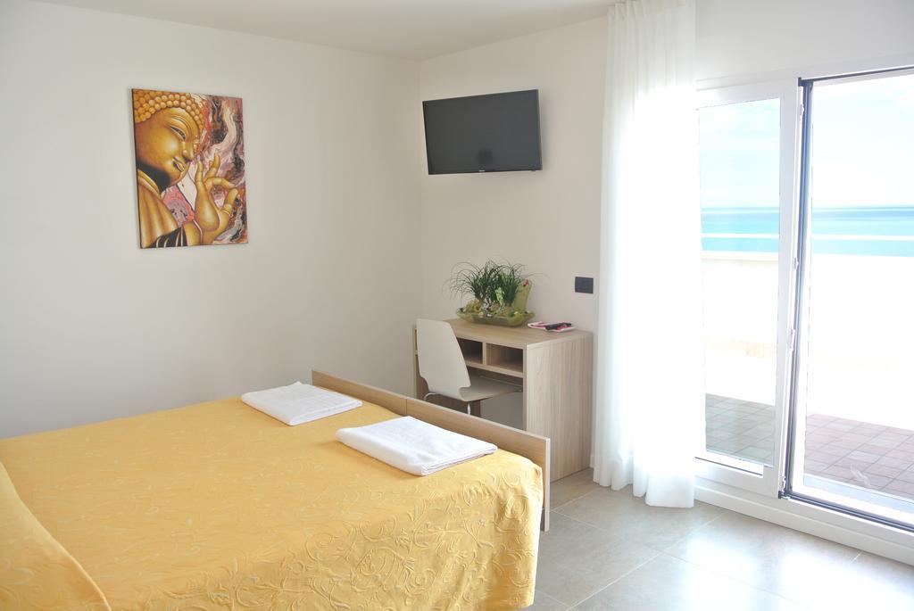 מיסאנו אדריאטיקו Hotel Touring מראה חיצוני תמונה