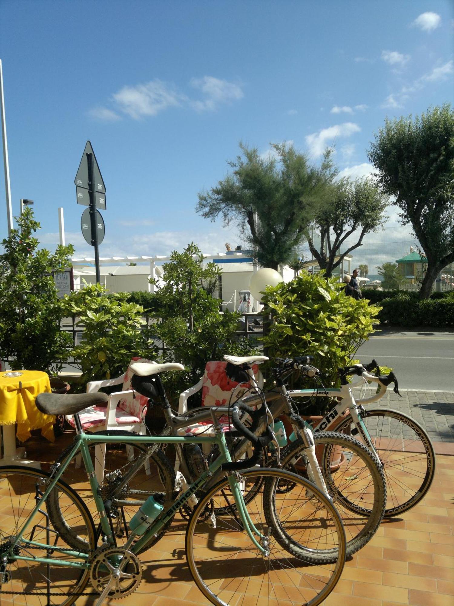 מיסאנו אדריאטיקו Hotel Touring מראה חיצוני תמונה