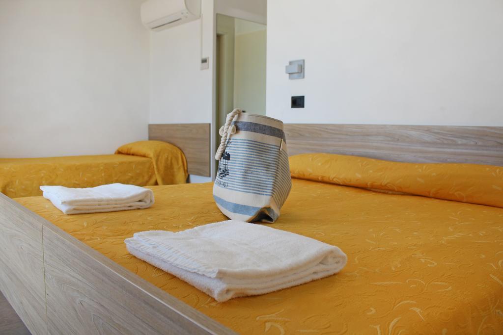מיסאנו אדריאטיקו Hotel Touring מראה חיצוני תמונה